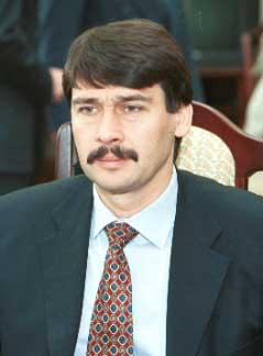 Przewodniczcy Zgromadzenia Narodowego Republiki Wgierskiej Janos Ader