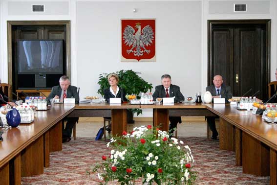 Rozmiar: 43558 bajtw