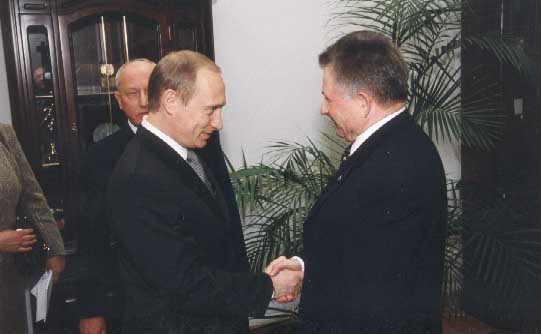 Prezydent Rosji Wadimir Putin i marszaek Senatu Longin Pastusiak