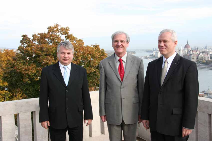 Marszaek Bogdan Borusewicz, prezydent Republiki Wgierskiej Laszlo Solyom, marszaek Marek Jurek.